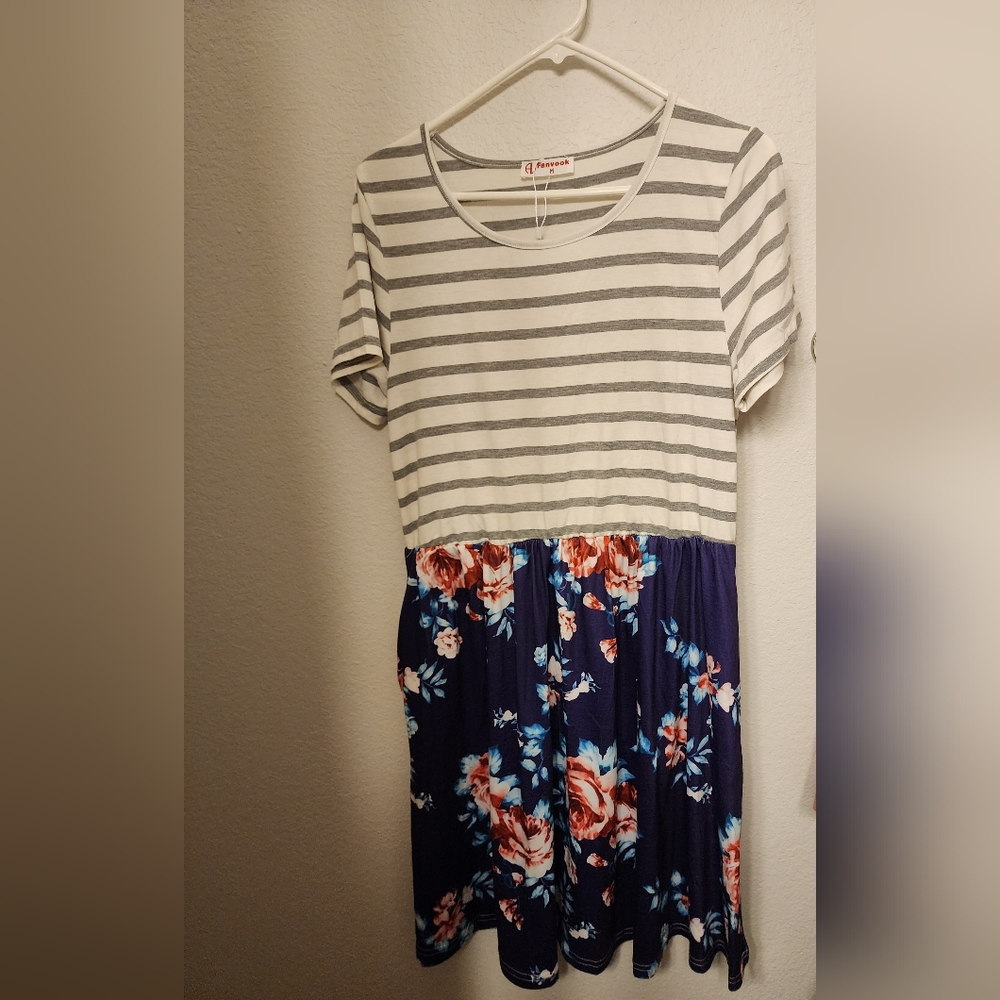 NWT Med Tshirt Dress